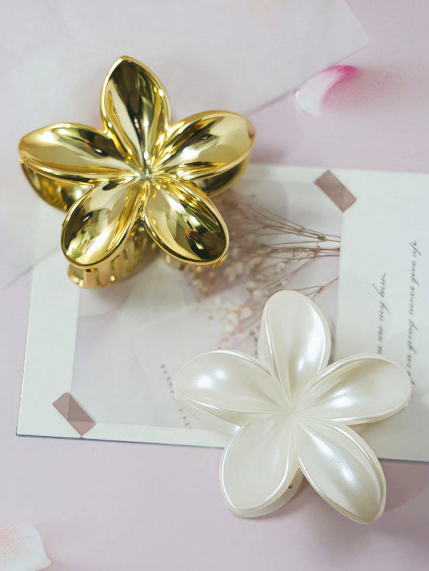 Large Acrylic Flower Hair Claw Clip – Elegant Chic Floral Accessory